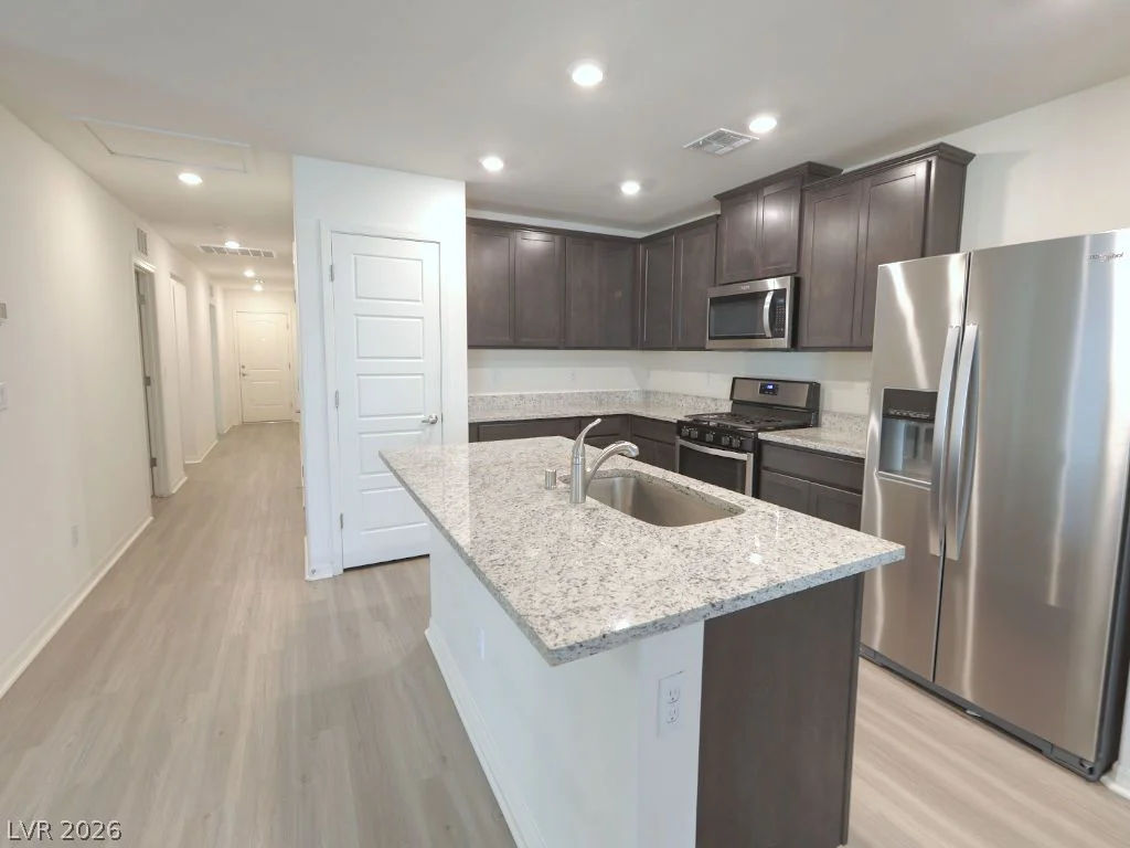 626 Abrazar, North Las Vegas, NV 89081