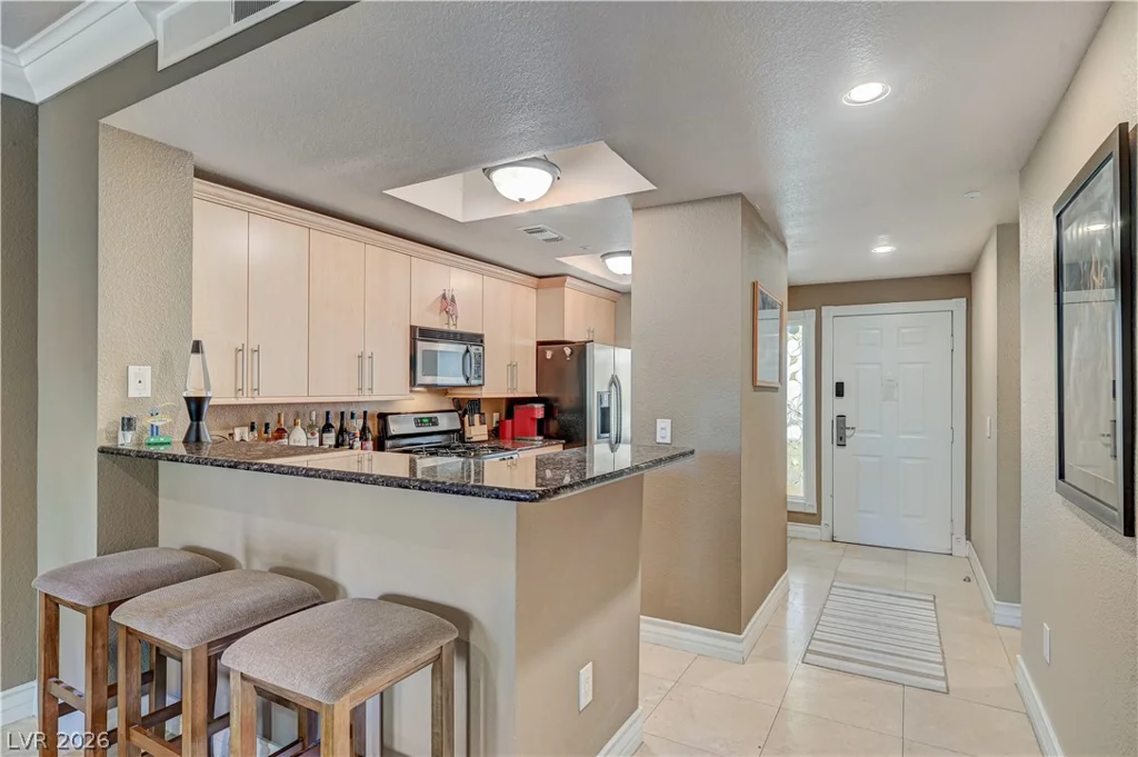 230 Flamingo, Las Vegas, NV 89169