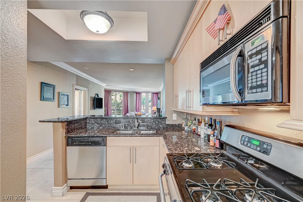 230 Flamingo, Las Vegas, NV 89169