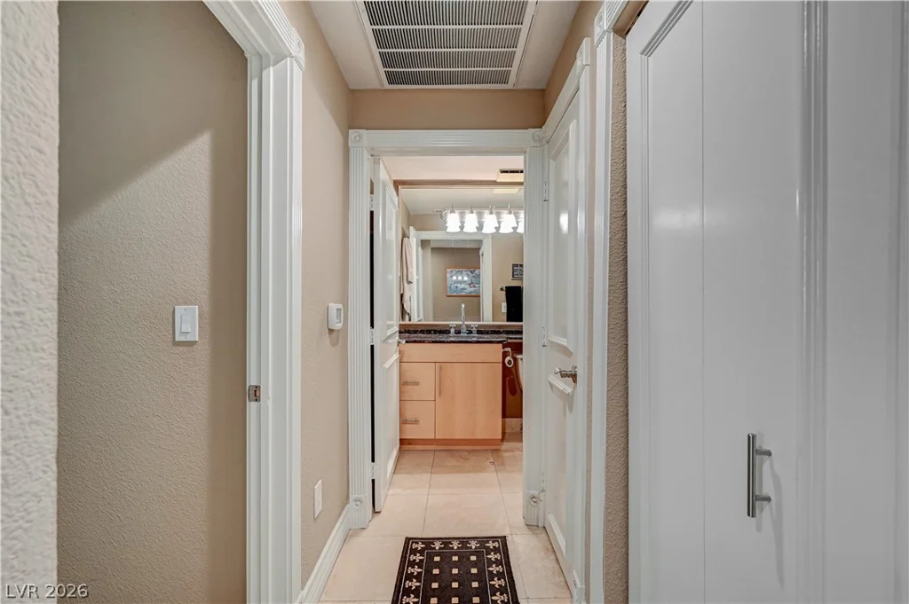 230 Flamingo, Las Vegas, NV 89169