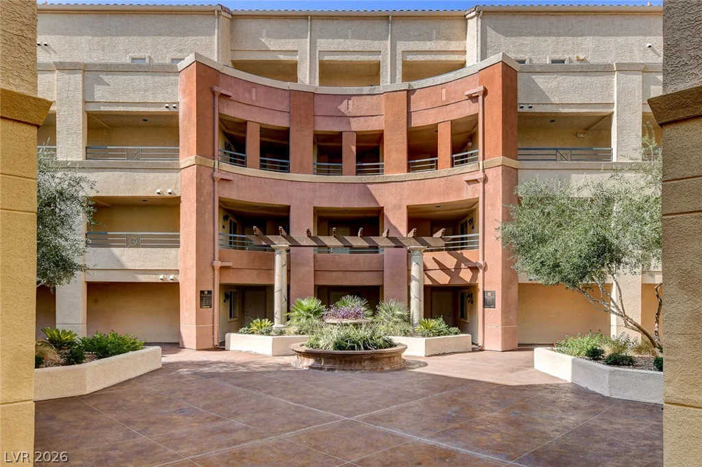 230 Flamingo, Las Vegas, NV 89169