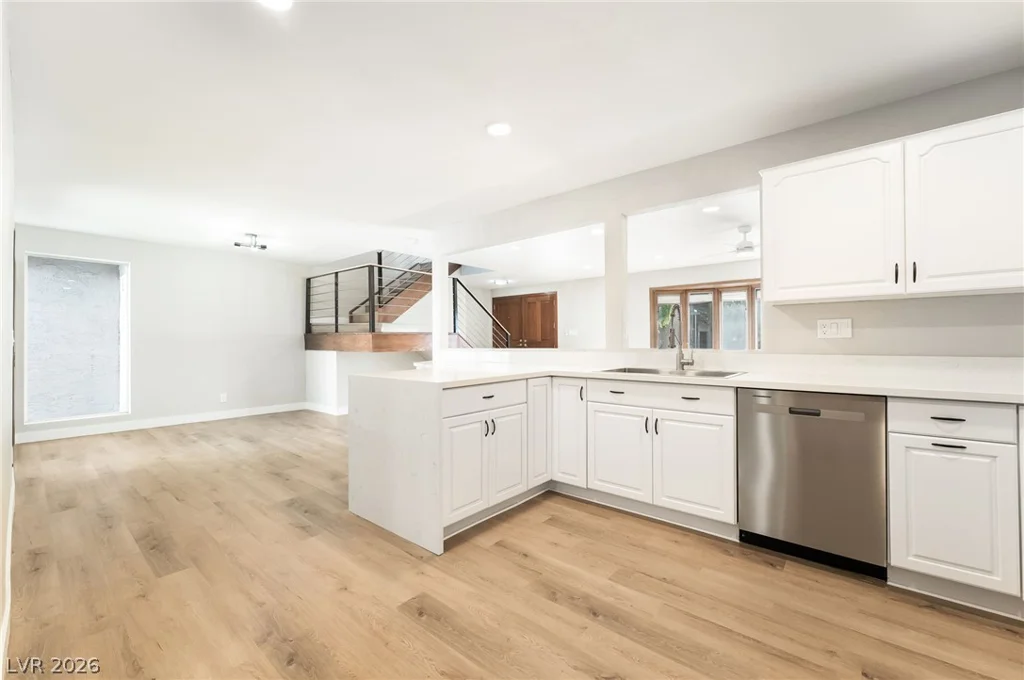 3320 Delderfield, Las Vegas, NV 89121