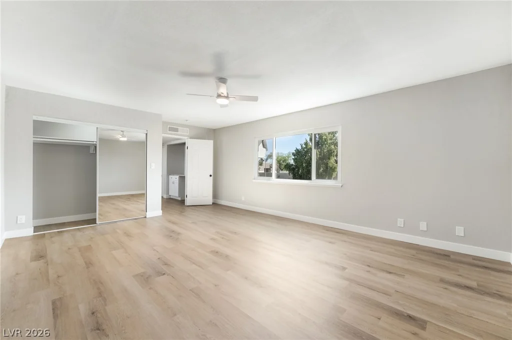 3320 Delderfield, Las Vegas, NV 89121