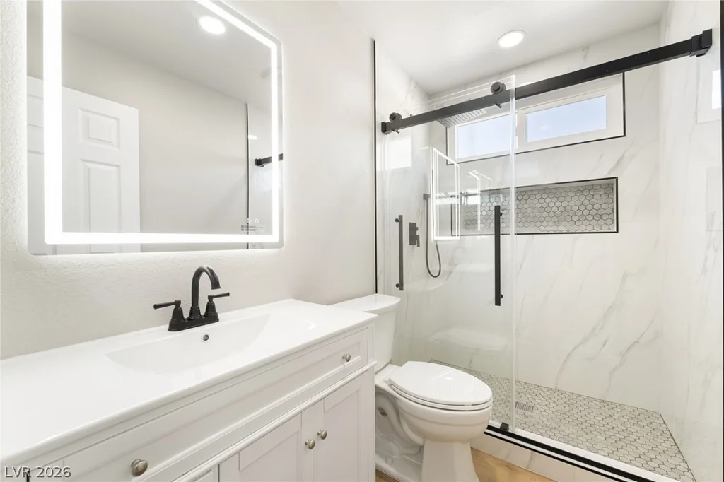 3320 Delderfield, Las Vegas, NV 89121