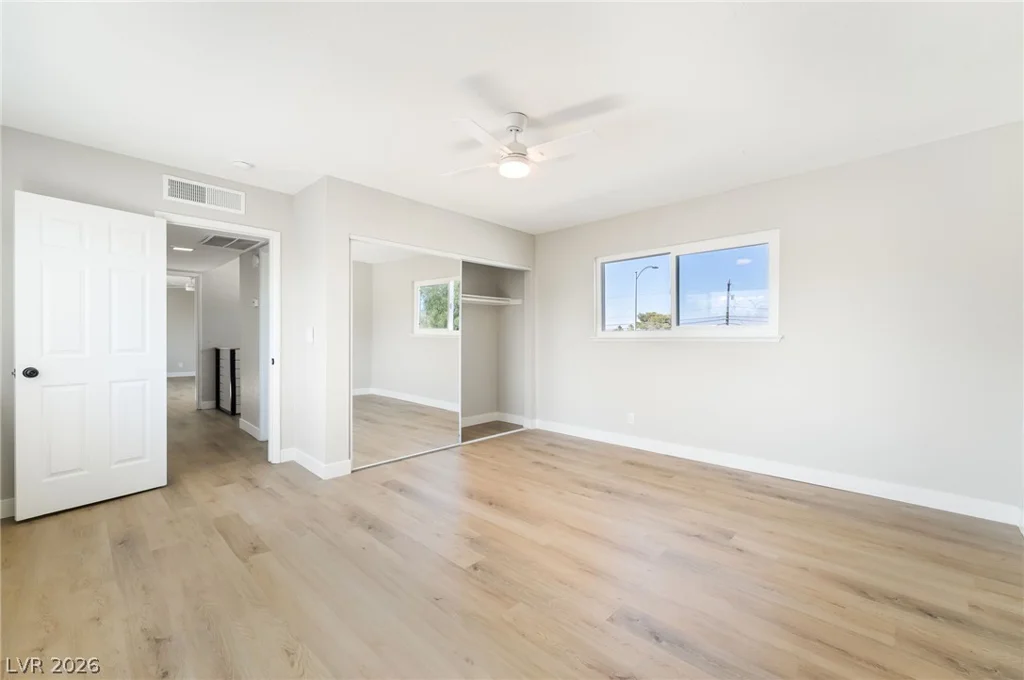 3320 Delderfield, Las Vegas, NV 89121