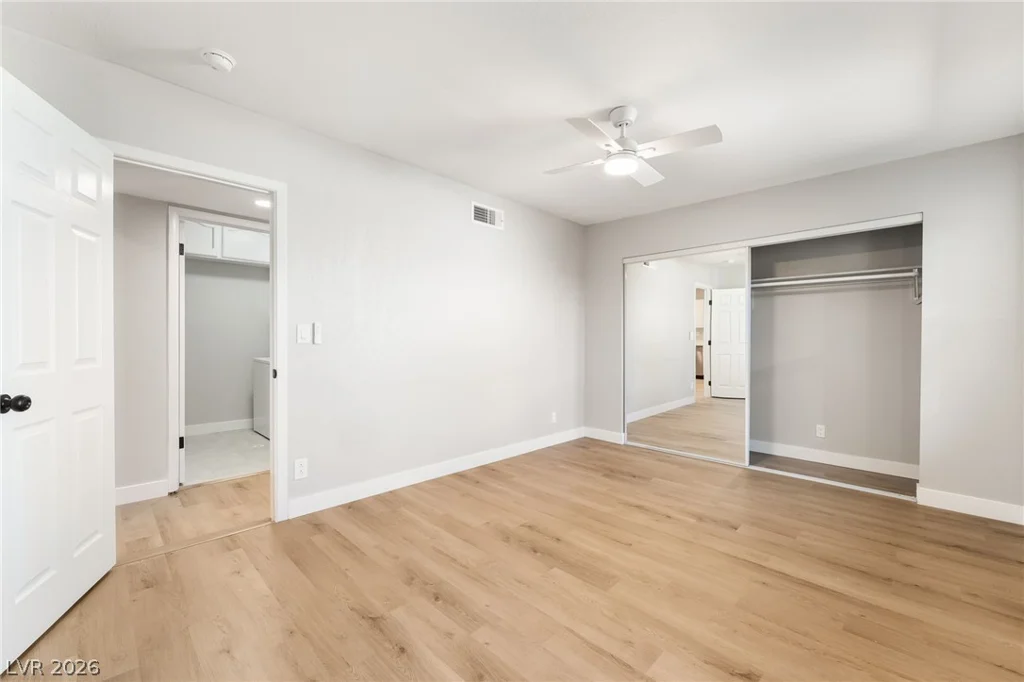 3320 Delderfield, Las Vegas, NV 89121