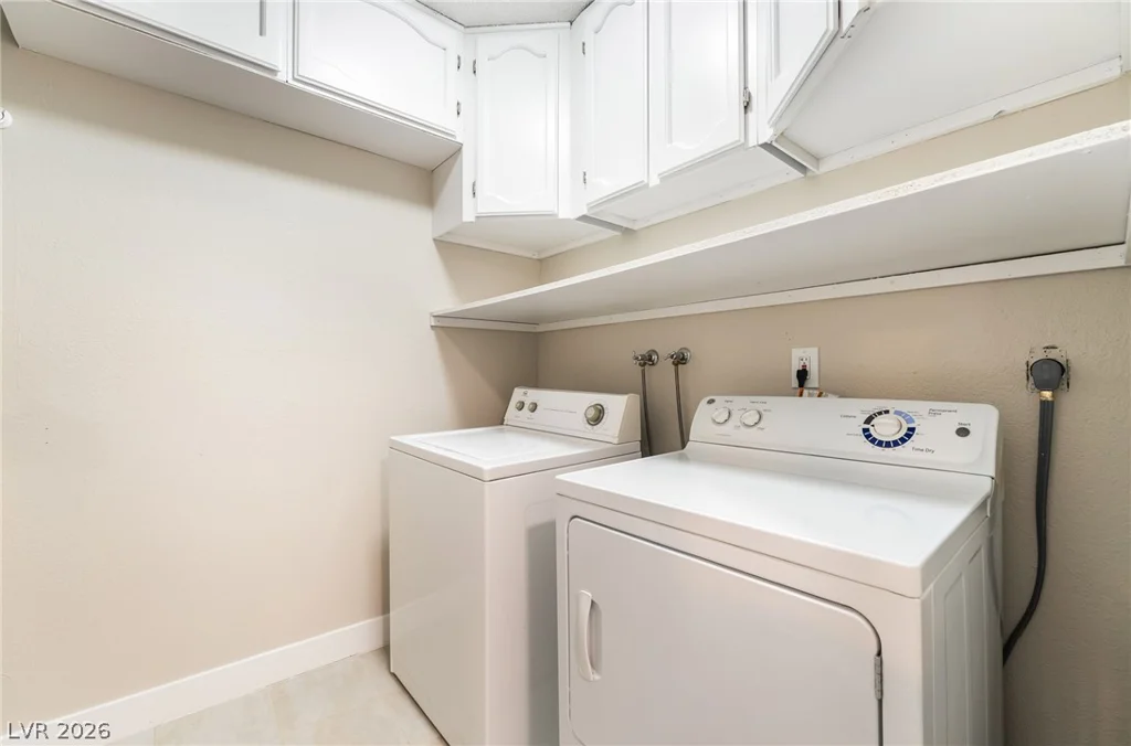 3320 Delderfield, Las Vegas, NV 89121