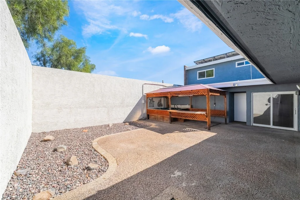 3320 Delderfield, Las Vegas, NV 89121