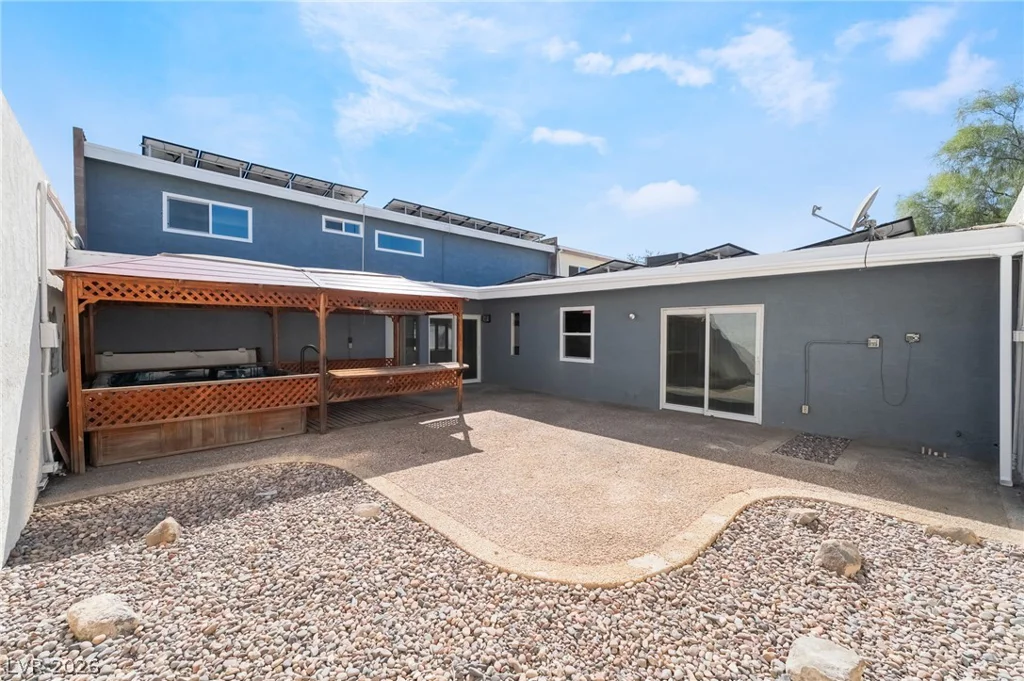 3320 Delderfield, Las Vegas, NV 89121