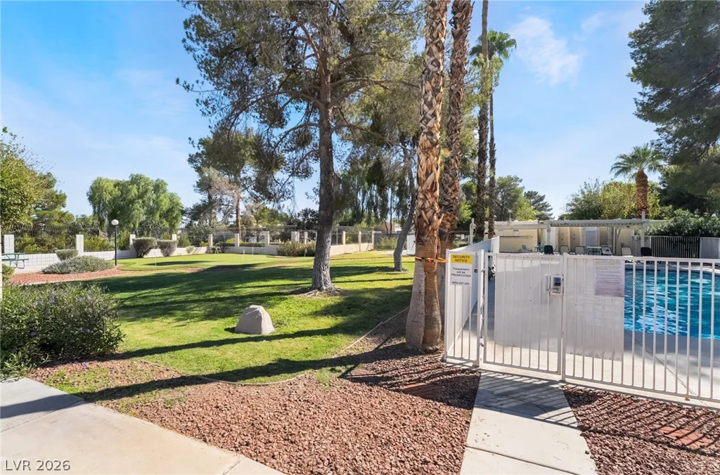 3320 Delderfield, Las Vegas, NV 89121