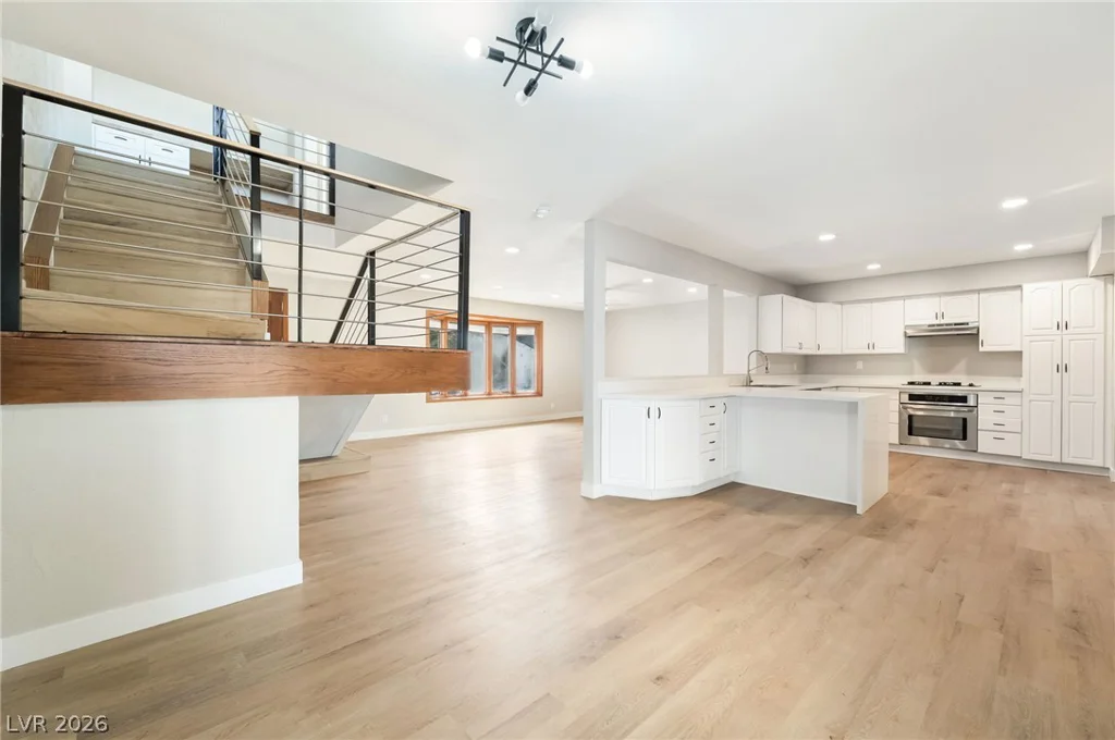 3320 Delderfield, Las Vegas, NV 89121