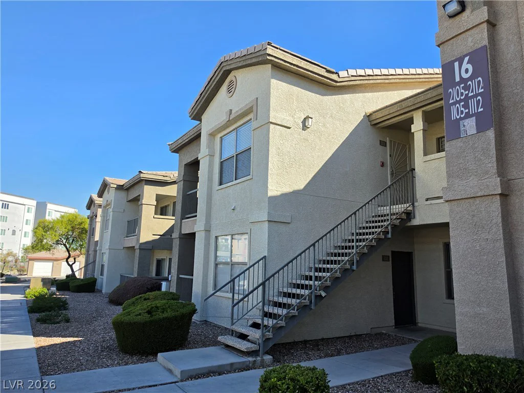 8000 Badura, Las Vegas, NV 89113