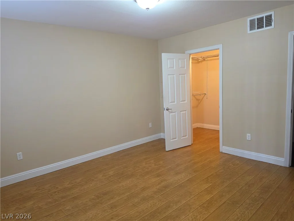 8000 Badura, Las Vegas, NV 89113