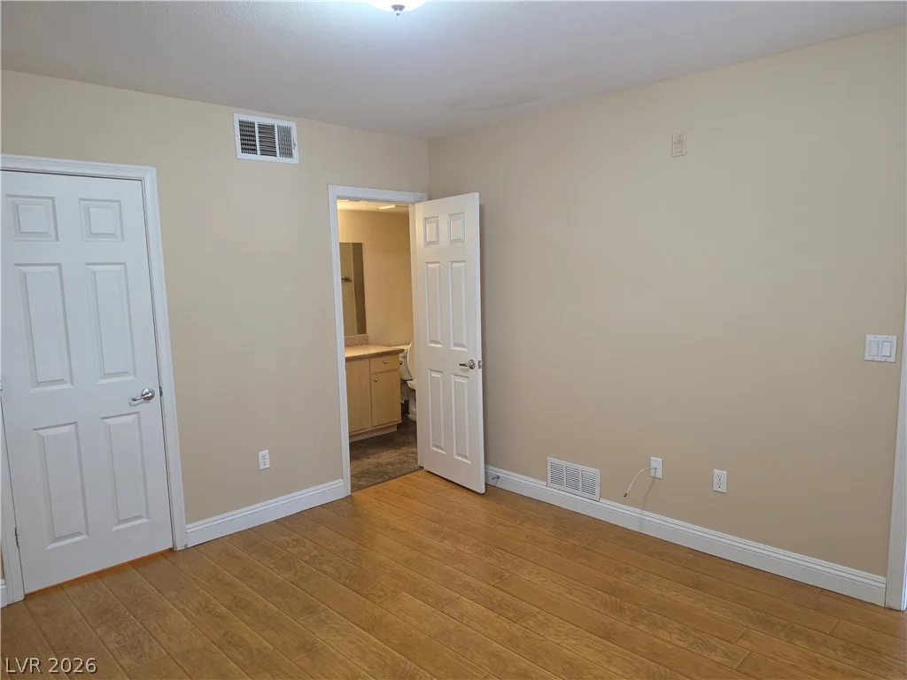 8000 Badura, Las Vegas, NV 89113