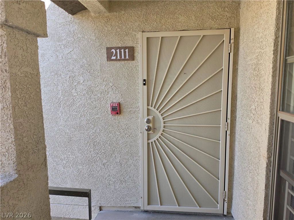 8000 Badura, Las Vegas, NV 89113