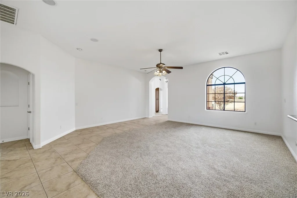 6821 Southgate, Pahrump, NV 89061