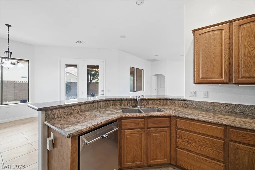 6821 Southgate, Pahrump, NV 89061
