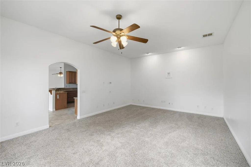 6821 Southgate, Pahrump, NV 89061