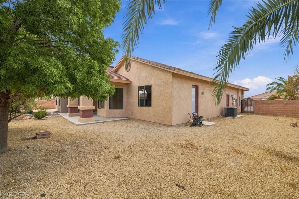 6821 Southgate, Pahrump, NV 89061