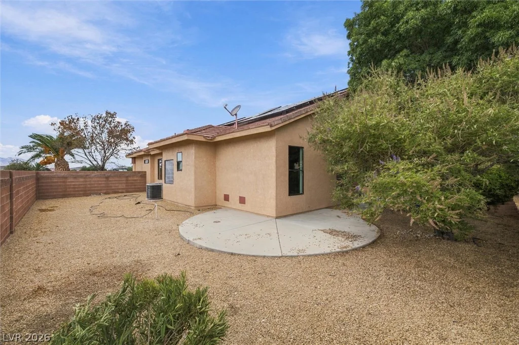 6821 Southgate, Pahrump, NV 89061