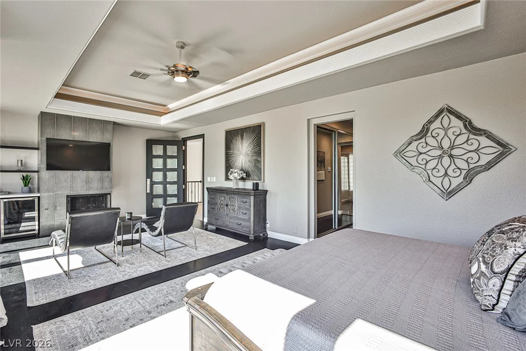 8361 Plum Creek, Las Vegas, NV 89113