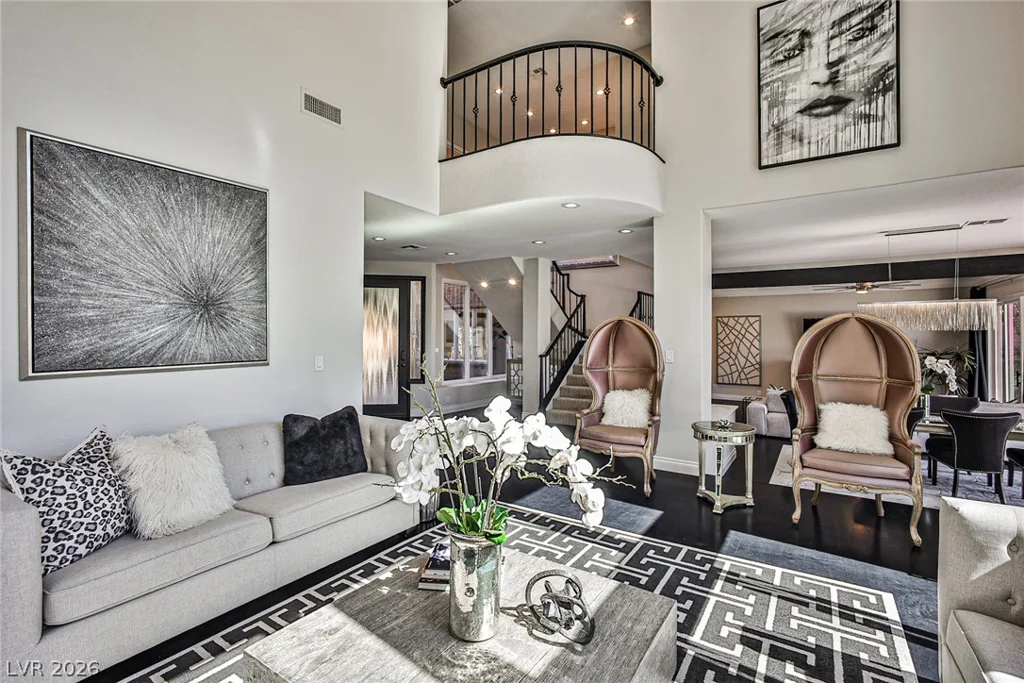 8361 Plum Creek, Las Vegas, NV 89113