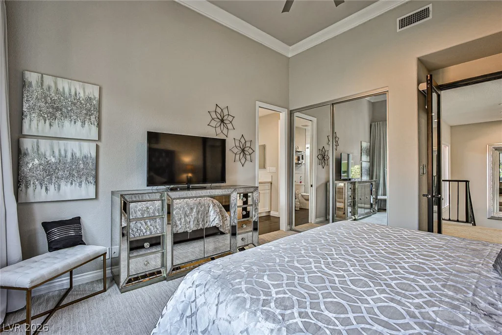 8361 Plum Creek, Las Vegas, NV 89113