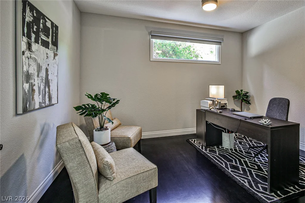 8361 Plum Creek, Las Vegas, NV 89113