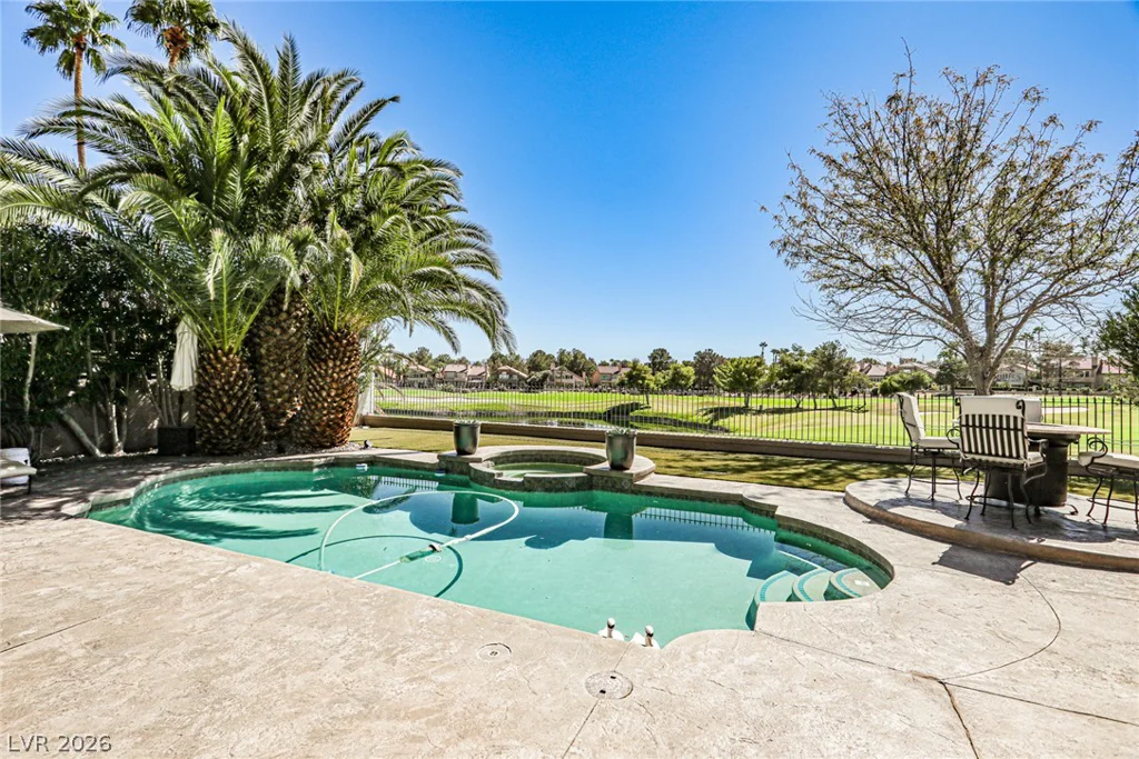 8361 Plum Creek, Las Vegas, NV 89113