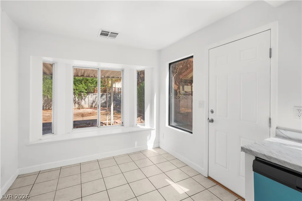 8144 Cactus Flower, Las Vegas, NV 89145