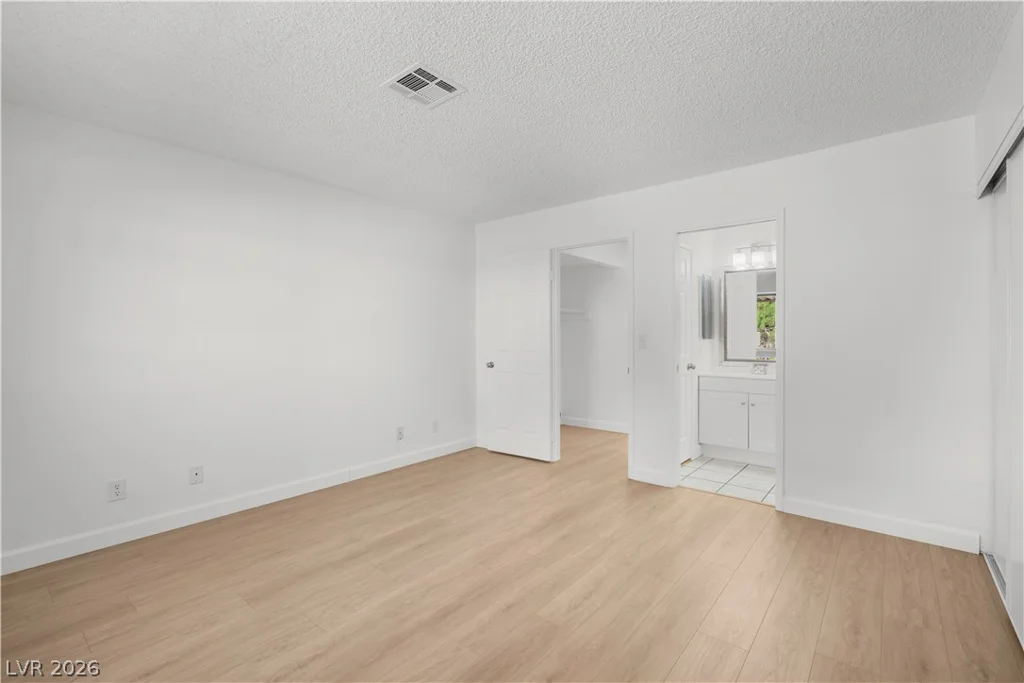 8144 Cactus Flower, Las Vegas, NV 89145