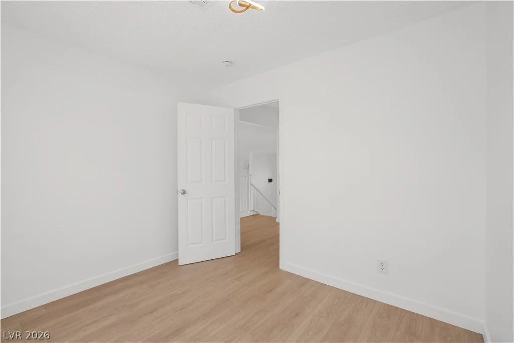 8144 Cactus Flower, Las Vegas, NV 89145