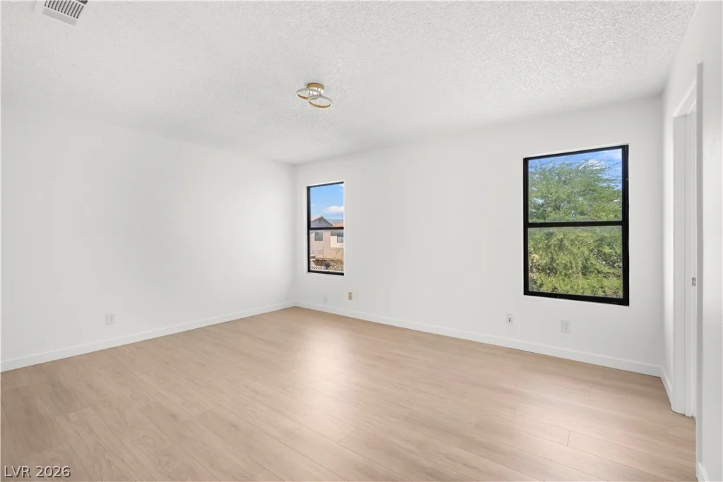 8144 Cactus Flower, Las Vegas, NV 89145