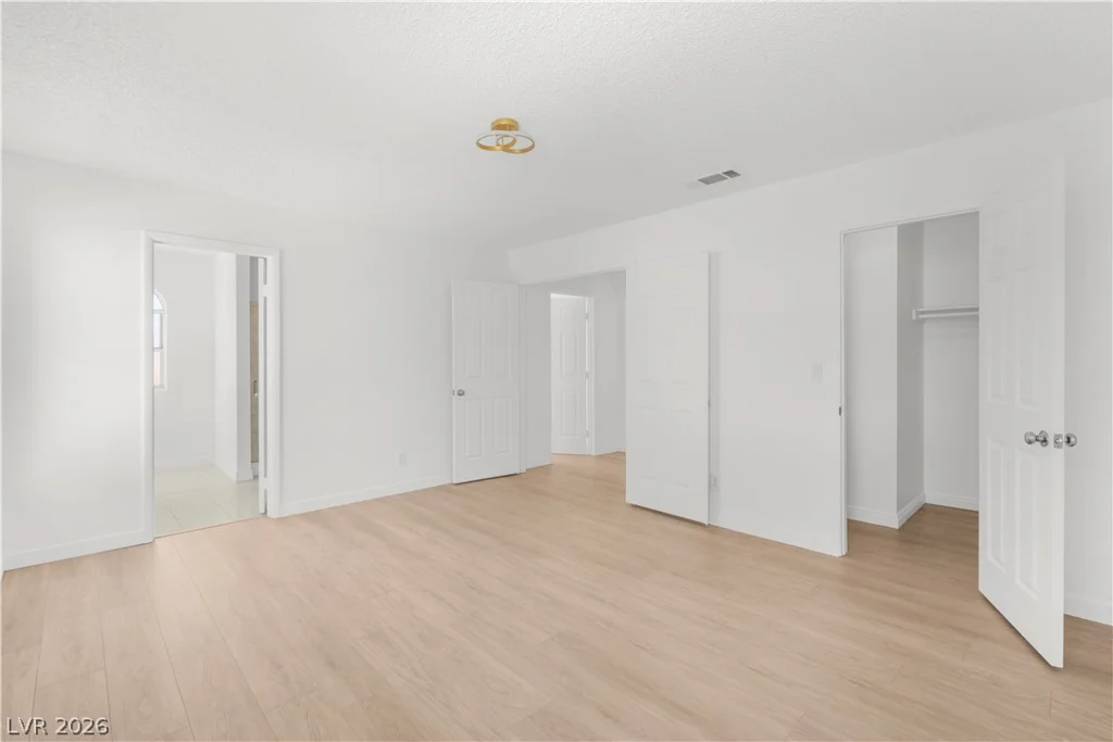 8144 Cactus Flower, Las Vegas, NV 89145