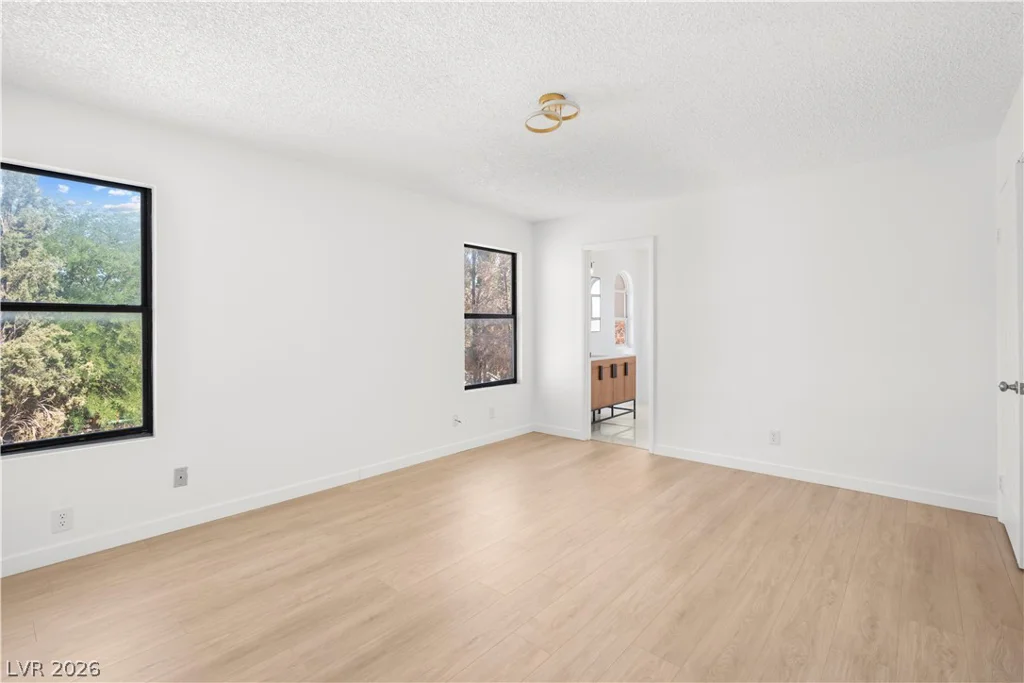 8144 Cactus Flower, Las Vegas, NV 89145