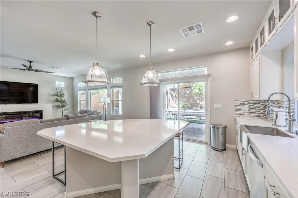 9267 Galen Glen, Las Vegas, NV 89139