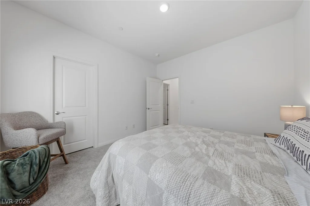 10948 Lancaster Park, Las Vegas, NV 89166