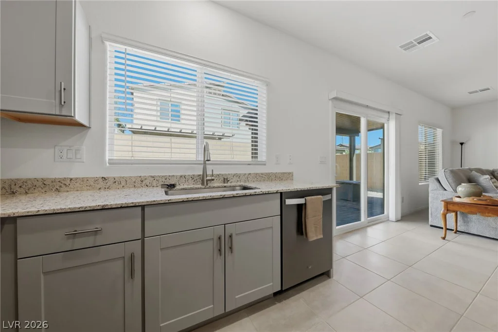 10948 Lancaster Park, Las Vegas, NV 89166