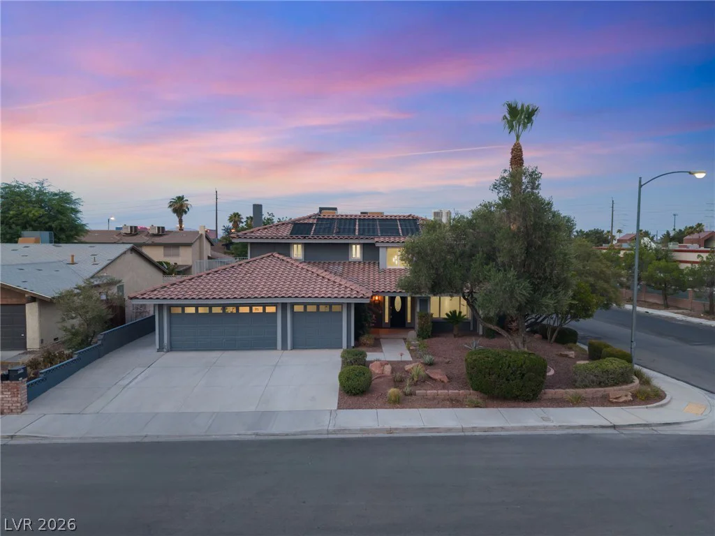 3990 Coolcrest, Las Vegas, NV 89103