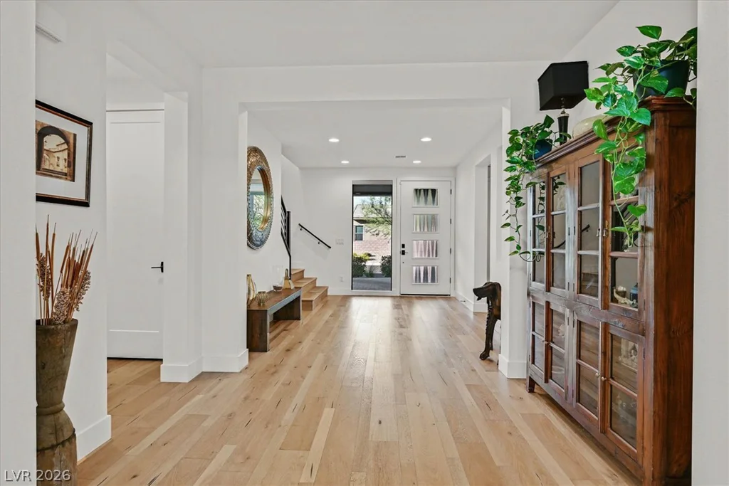 10287 Meridian Hill, Las Vegas, NV 89135
