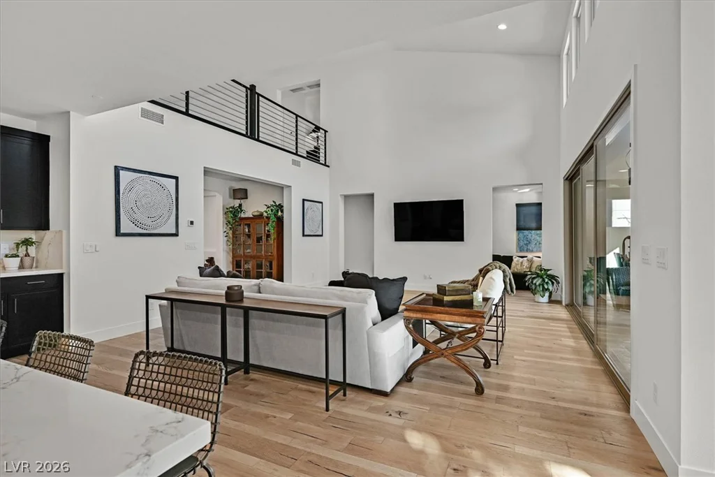 10287 Meridian Hill, Las Vegas, NV 89135