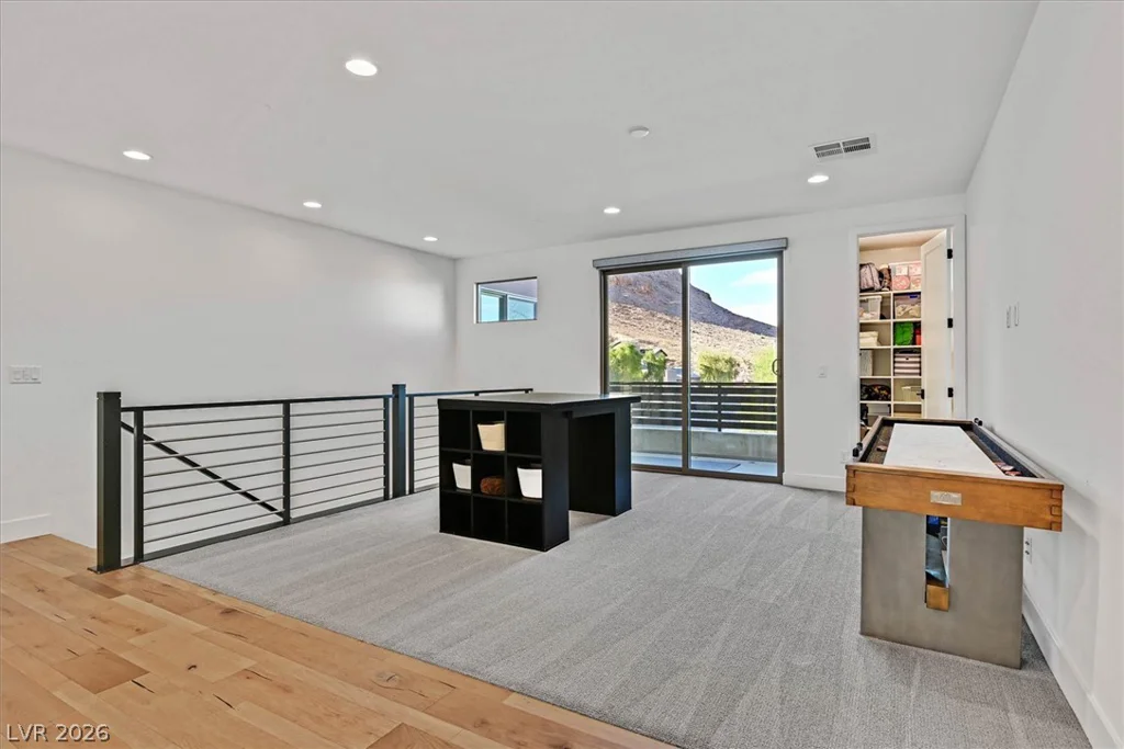 10287 Meridian Hill, Las Vegas, NV 89135