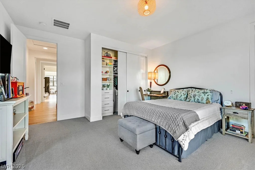 10287 Meridian Hill, Las Vegas, NV 89135