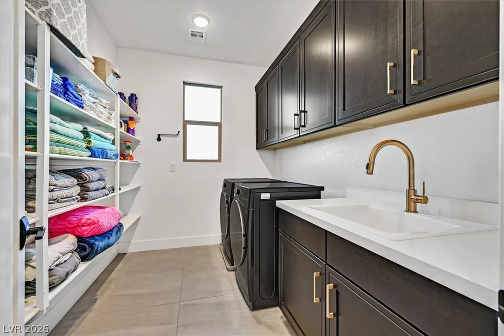 10287 Meridian Hill, Las Vegas, NV 89135
