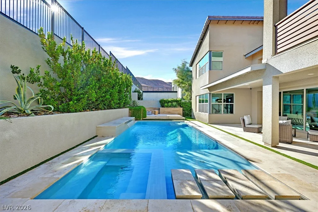 10287 Meridian Hill, Las Vegas, NV 89135
