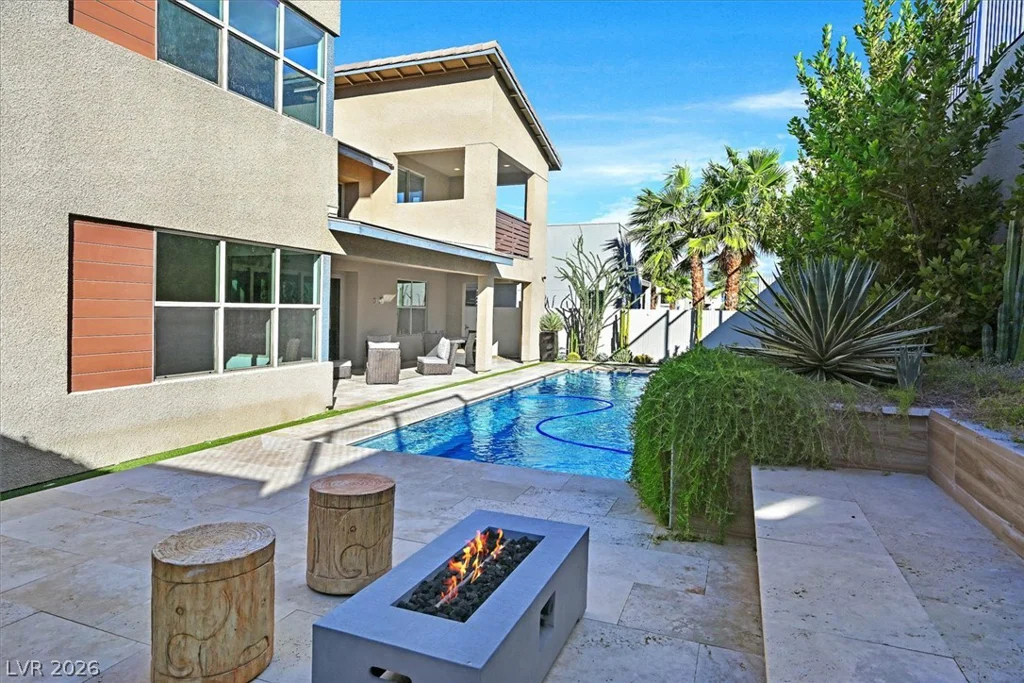 10287 Meridian Hill, Las Vegas, NV 89135