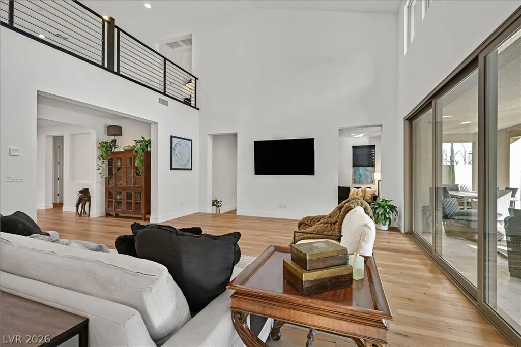 10287 Meridian Hill, Las Vegas, NV 89135