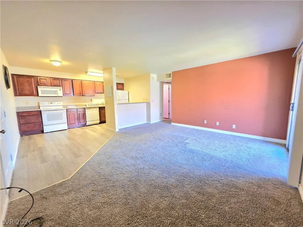 4470 Sandy River, Las Vegas, NV 89103