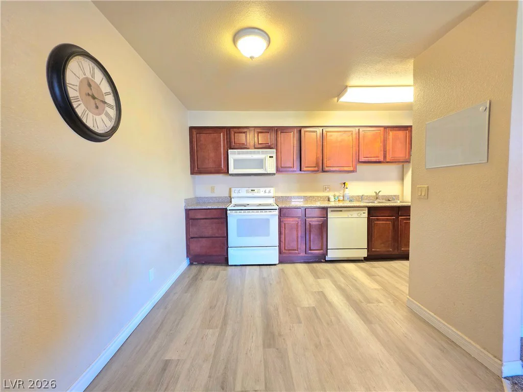 4470 Sandy River, Las Vegas, NV 89103