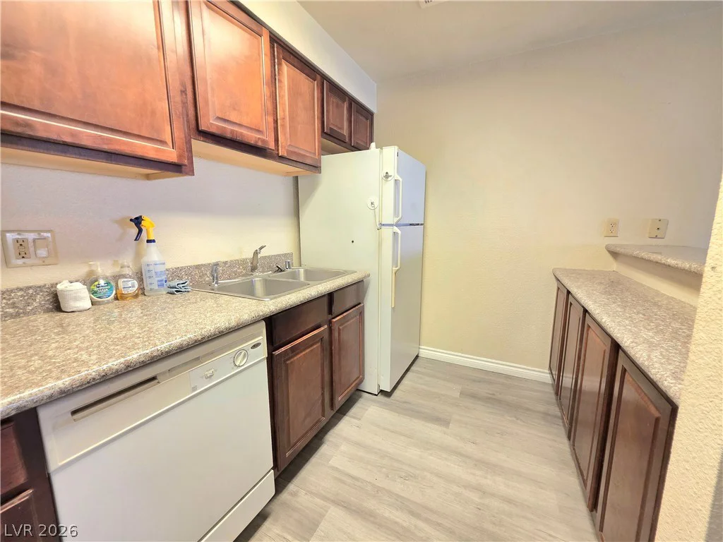 4470 Sandy River, Las Vegas, NV 89103